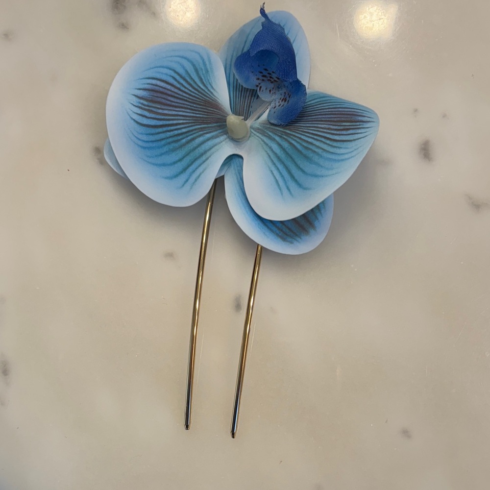 Blue Orchid Hair Pin NWT